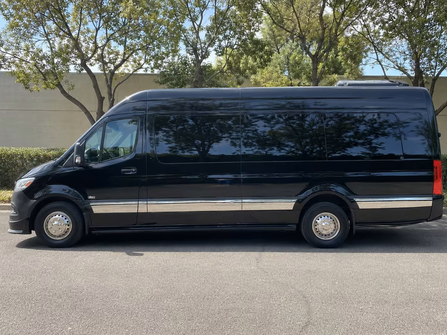 corporate event bus rentals in lakeland